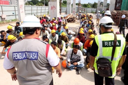 CIDB Kad Hijau Image Khas 1